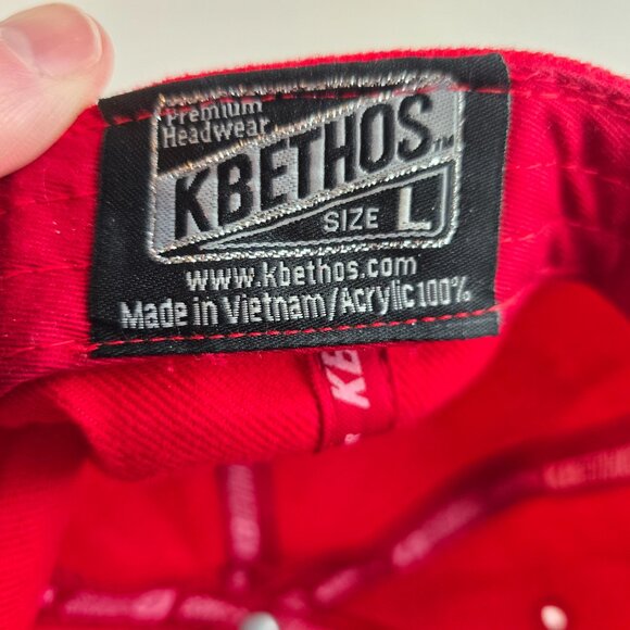 New York City Hat Mens Fitted Large Red Black KB Ethos Old English Script Y2k - Picture 11 of 11